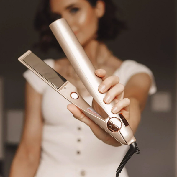 2-in-1 Hair Straightener – To feel beautiful and attract all eyes